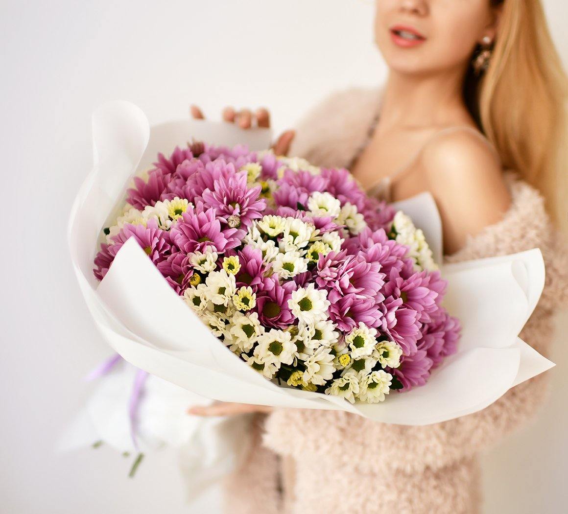 Mrs. Dalloway Club - Your Flowers Subscription Program