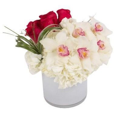Love plain and Simple - flowersbypouparina.com