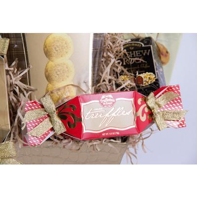 A Golden Treat Holiday Gift Basket - flowersbypouparina.com