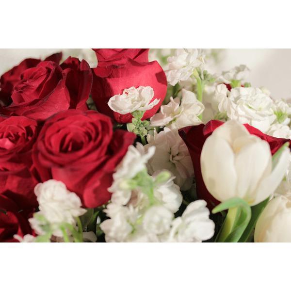 Crimson love bouquet - flowersbypouparina.com