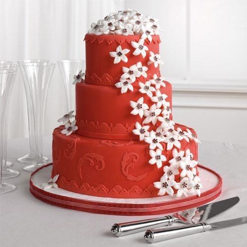 Red Fondant cake with Stephanotis - flowersbypouparina.com