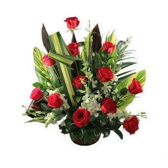 Roses in Line with Orchids - flowersbypouparina.com